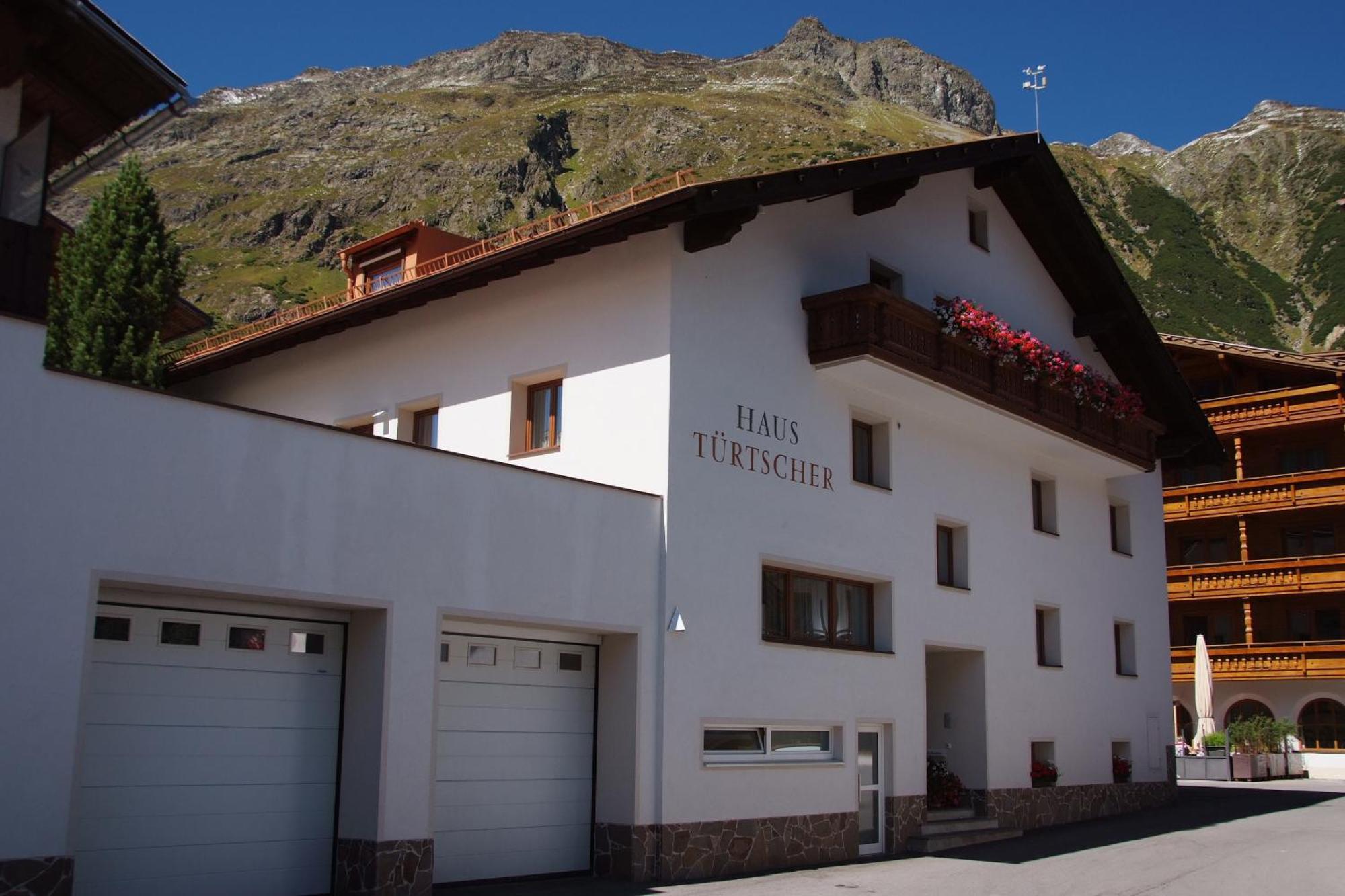 Fruehstueckspension Tuertscher Galtür Екстериор снимка