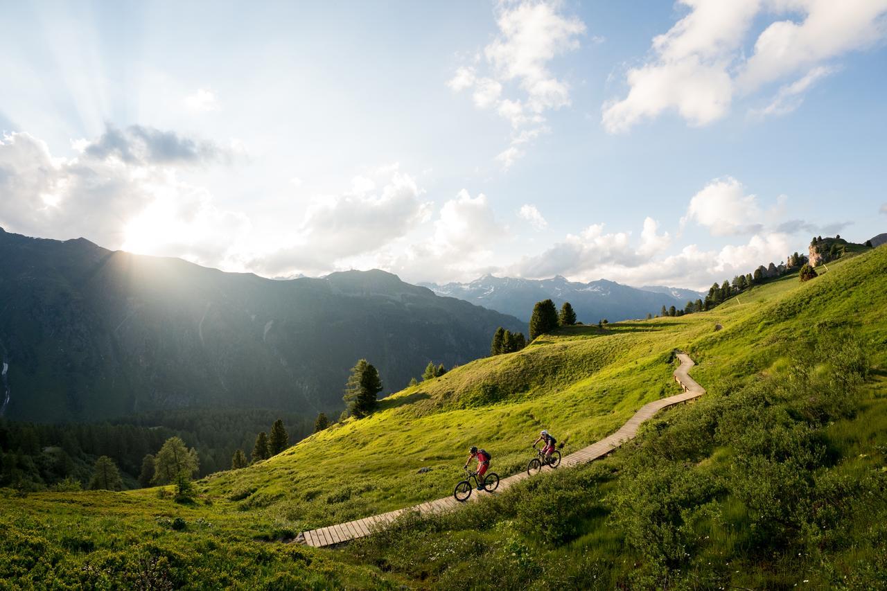Fruehstueckspension Tuertscher Galtür Екстериор снимка